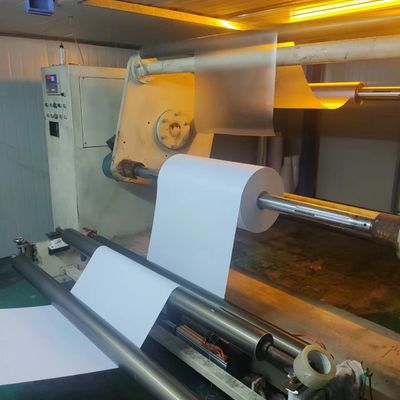 Kalınlık aralığı 0.12-0.76mm PVC Core Sheet Offset Printing on Plastik for Whole Series Of Offset Printer Production