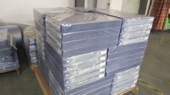 Plastik kart laminasyonu için 0.04-1.0 mm kalınlığı ve güçlü yapışkanlık düzeyi ile şeffaf PVC kaplı üst katman filmi