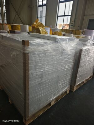 0.12-0.76mm Kalınlığı Offset ve İpek ekran baskı için 77 + 2 ° C Vicat Noktası ile her iki tarafında Mat PVC çekirdek levhası