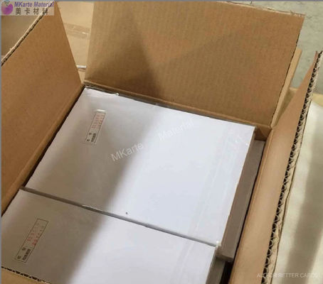 Şeffaf Mürekkep Püskürtmeli Baskı Levhası Beyaz Pvc Çekirdek Levha Şeffaf Mürekkep Püskürtmeli Levha