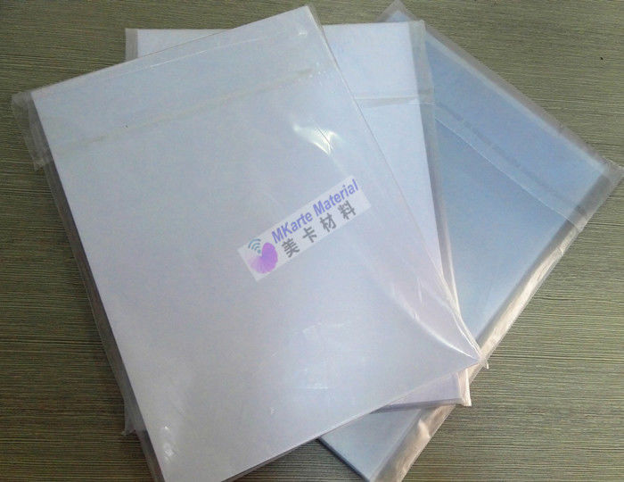 0.15mm-0.40mm PVC mürekkep püskürtücüsü Ofset Baskı Beyaz Dijital Baskılanabilir PVC Banka Kartı Malzemesi