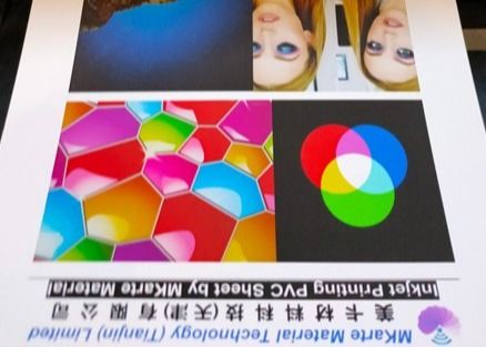 Mükemmel Mürekkep Yapışma ve Güçlü Soyma Gücü ile Çift Taraflı Dijital Yazdırılabilir PVC Levhalar